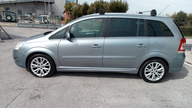 OPEL Zafira usata, con Chiusura centralizzata