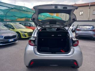 TOYOTA Yaris usata, con Servosterzo