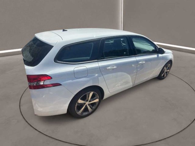 PEUGEOT 308 usata, con Cerchi in lega