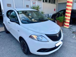 LANCIA Ypsilon usata, con Airbag