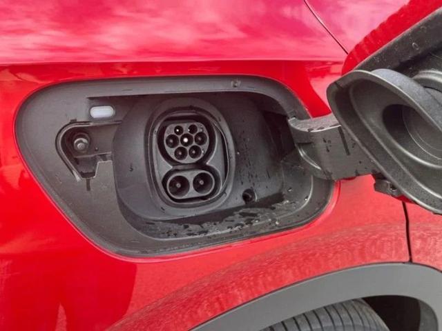 VOLKSWAGEN ID.5 usata, con Autoradio