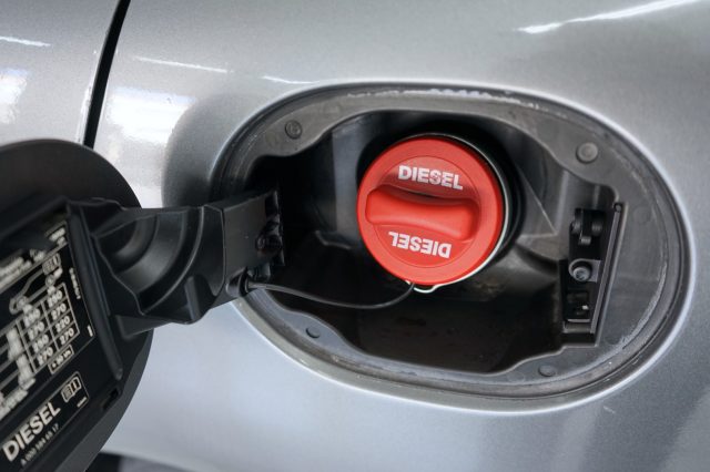 MERCEDES-BENZ A 160 usata, con Frenata d