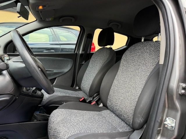 LANCIA Ypsilon usata, con Sensori di parcheggio posteriori