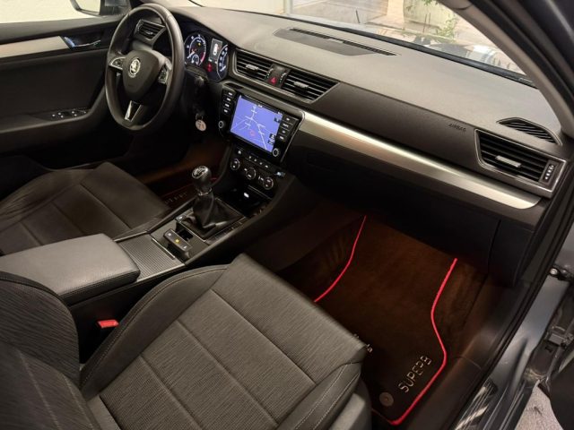 SKODA Superb usata, con Sistema di navigazione
