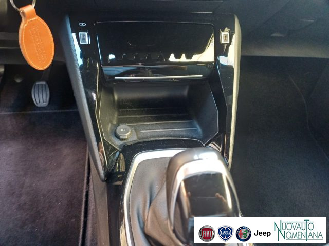 PEUGEOT 2008 usata, con Autoradio digitale