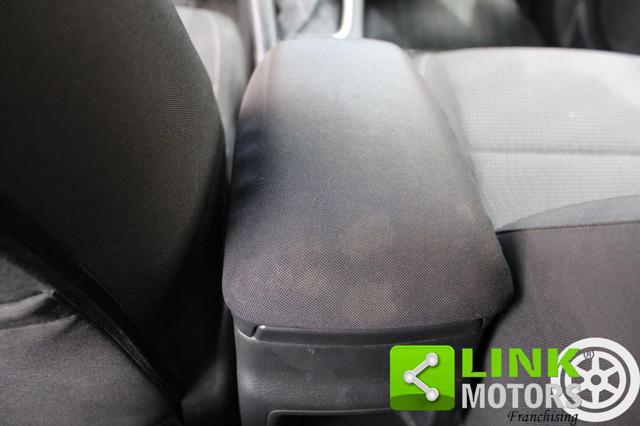 TOYOTA Auris usata 24