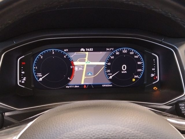 VOLKSWAGEN T-Roc usata 11