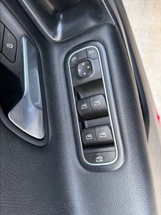 MERCEDES-BENZ CLA 200 usata, con Cruise Control