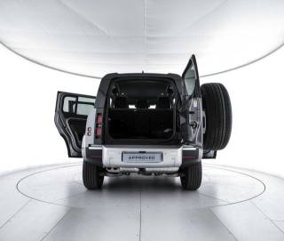 LAND ROVER Defender usata 11
