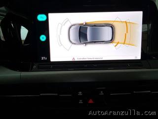 VOLKSWAGEN Golf usata, con USB