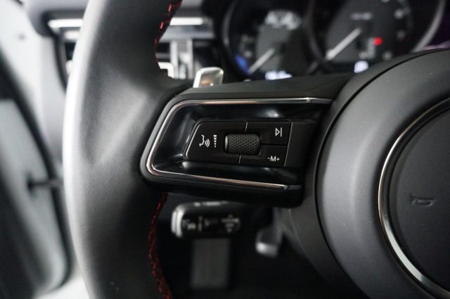PORSCHE Macan usata, con Vetri oscurati