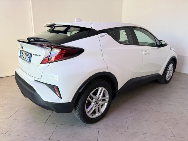 TOYOTA C-HR usata 10