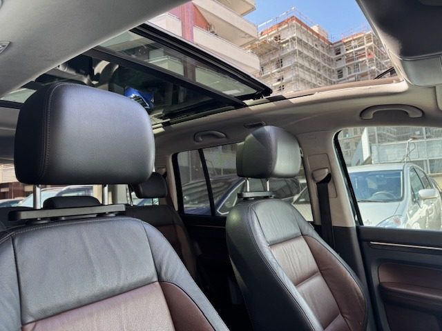 VOLKSWAGEN Touran usata, con Chiusura centralizzata