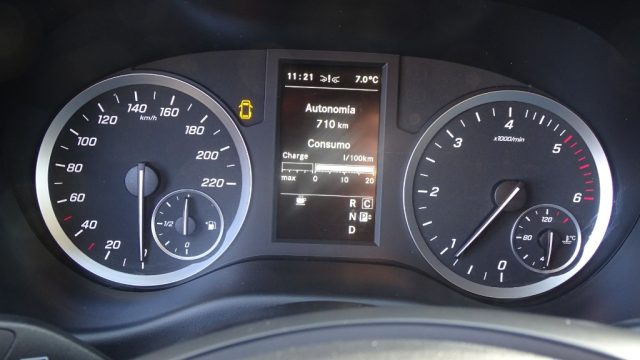 MERCEDES-BENZ Vito usata 93