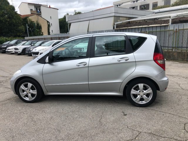 MERCEDES-BENZ A 180 usata, con Chiusura centralizzata