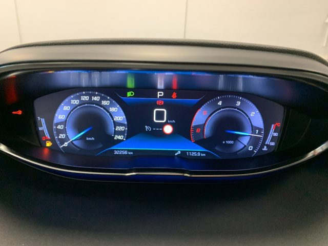 PEUGEOT 3008 usata, con Sistema di navigazione