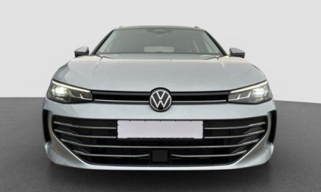 VOLKSWAGEN Passat usata, con Airbag