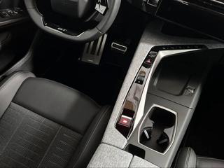 PEUGEOT 3008 usata, con Sedile posteriore sdoppiato