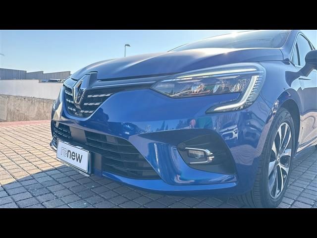 RENAULT Clio usata, con Fari LED