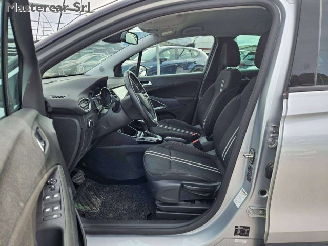 OPEL Crossland usata, con USB