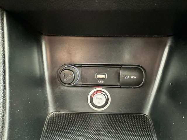 KIA Sportage usata, con Sensori di parcheggio anteriori