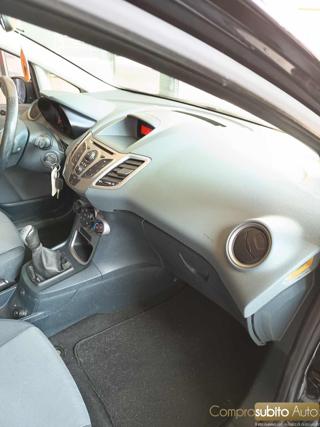 FORD Fiesta usata, con Sedile posteriore sdoppiato