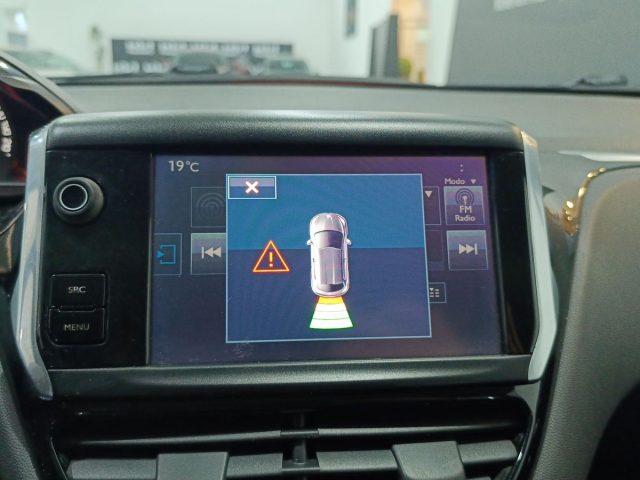PEUGEOT 208 usata, con Airbag testa