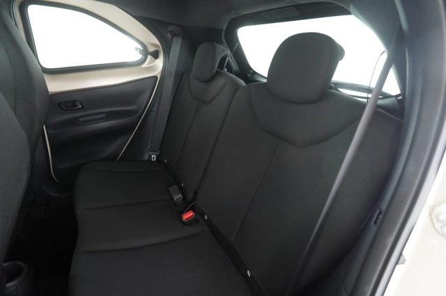 TOYOTA Aygo X usata 3