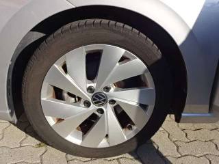 VOLKSWAGEN Golf usata, con Fendinebbia