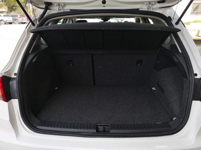 SEAT Arona usata, con Schermo multifunzione interamente digitale