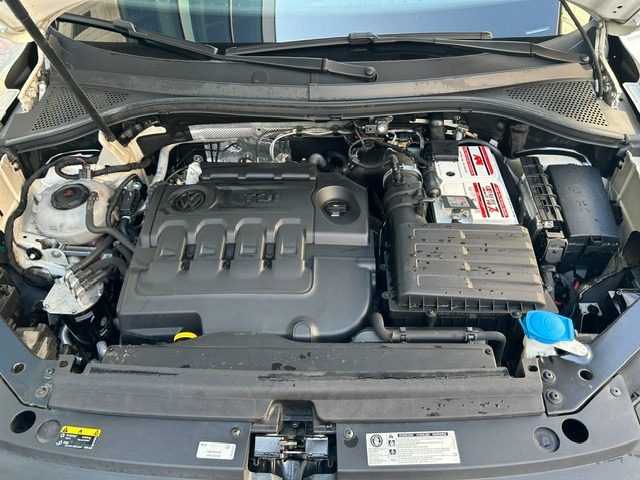 VOLKSWAGEN Tiguan usata, con Fari LED