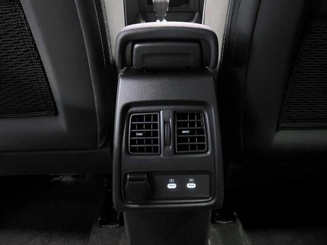 RENAULT Captur usata, con Fari LED