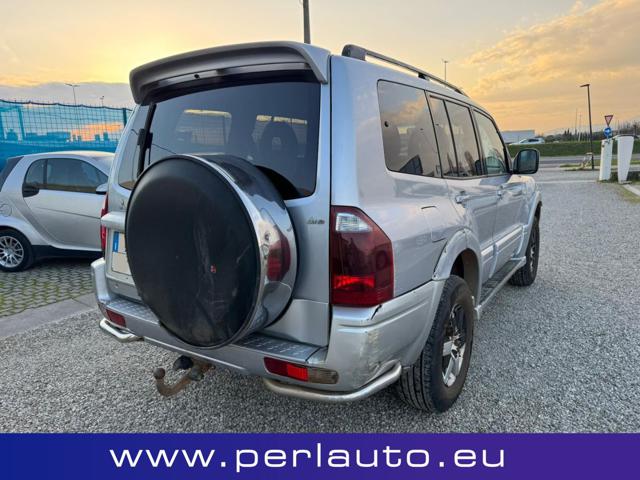 MITSUBISHI Pajero usata, con Autoradio