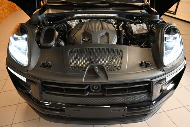 PORSCHE Macan usata 75