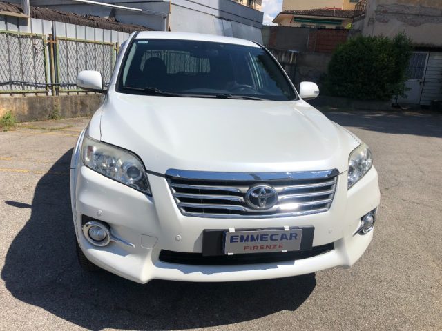 TOYOTA RAV 4 MY23 usata, con Airbag laterali