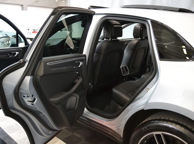PORSCHE Macan usata, con Airbag laterali