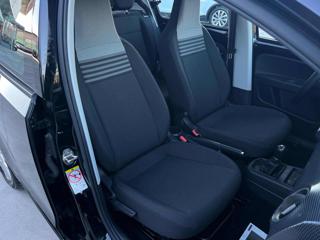 VOLKSWAGEN up! usata, con Autoradio