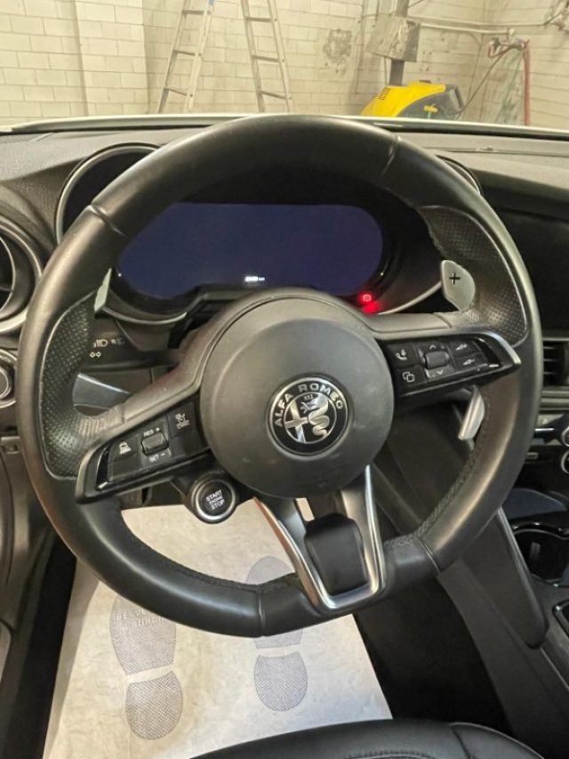 ALFA ROMEO Giulia usata, con Autoradio