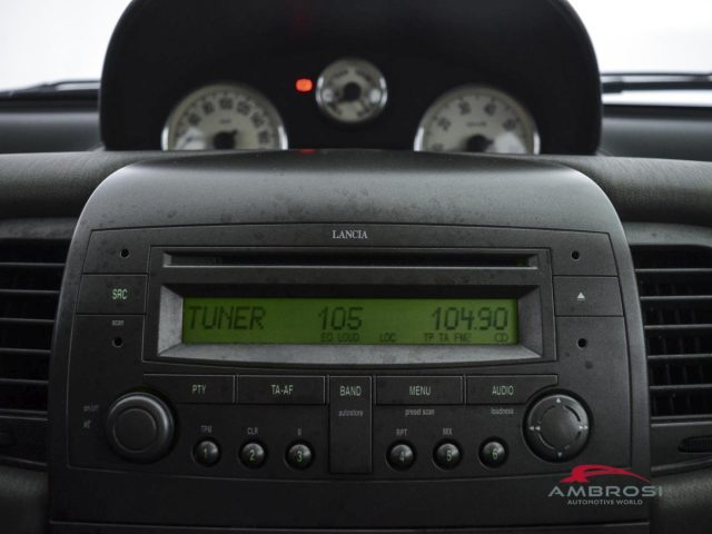 LANCIA Ypsilon usata 13