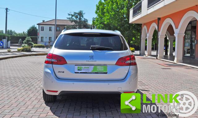PEUGEOT 308 usata, con Autoradio