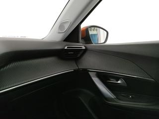 PEUGEOT 2008 usata, con USB