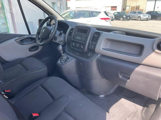 RENAULT Trafic usata 23