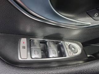 MERCEDES-BENZ E 220 usata, con Volante in pelle