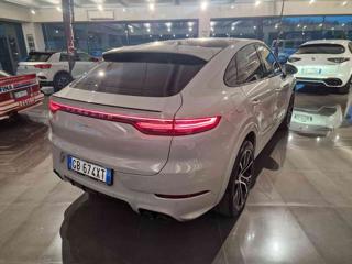 PORSCHE Cayenne usata, con Autoradio