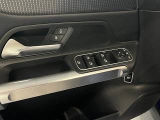 MERCEDES-BENZ GLB 200 usata, con Autoradio