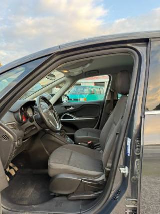 OPEL Zafira Tourer usata, con Fendinebbia