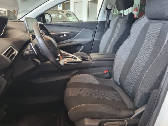 PEUGEOT 3008 usata, con Cerchi in lega