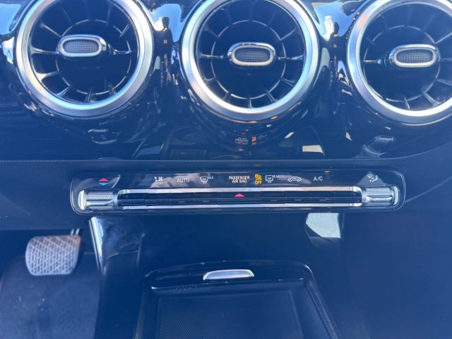 MERCEDES-BENZ A 180 usata, con Fari Xenon