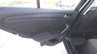 VOLKSWAGEN T-Roc usata 62