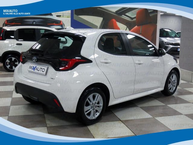 TOYOTA Yaris usata, con Airbag